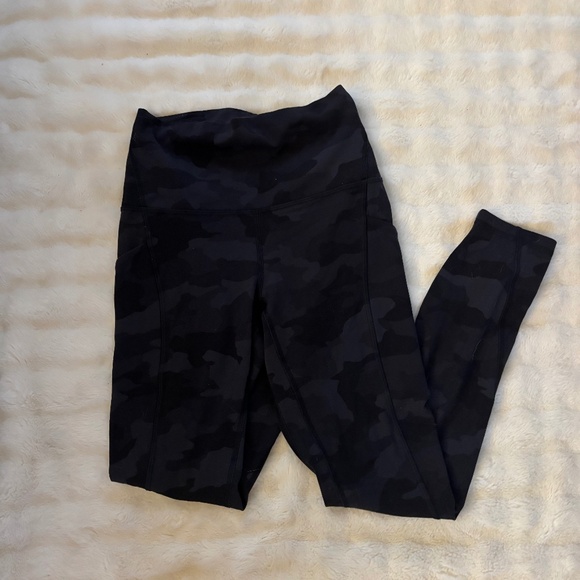 Wunder Train High-Rise Tight with Pockets 25" Camo - Picture 2 of 8